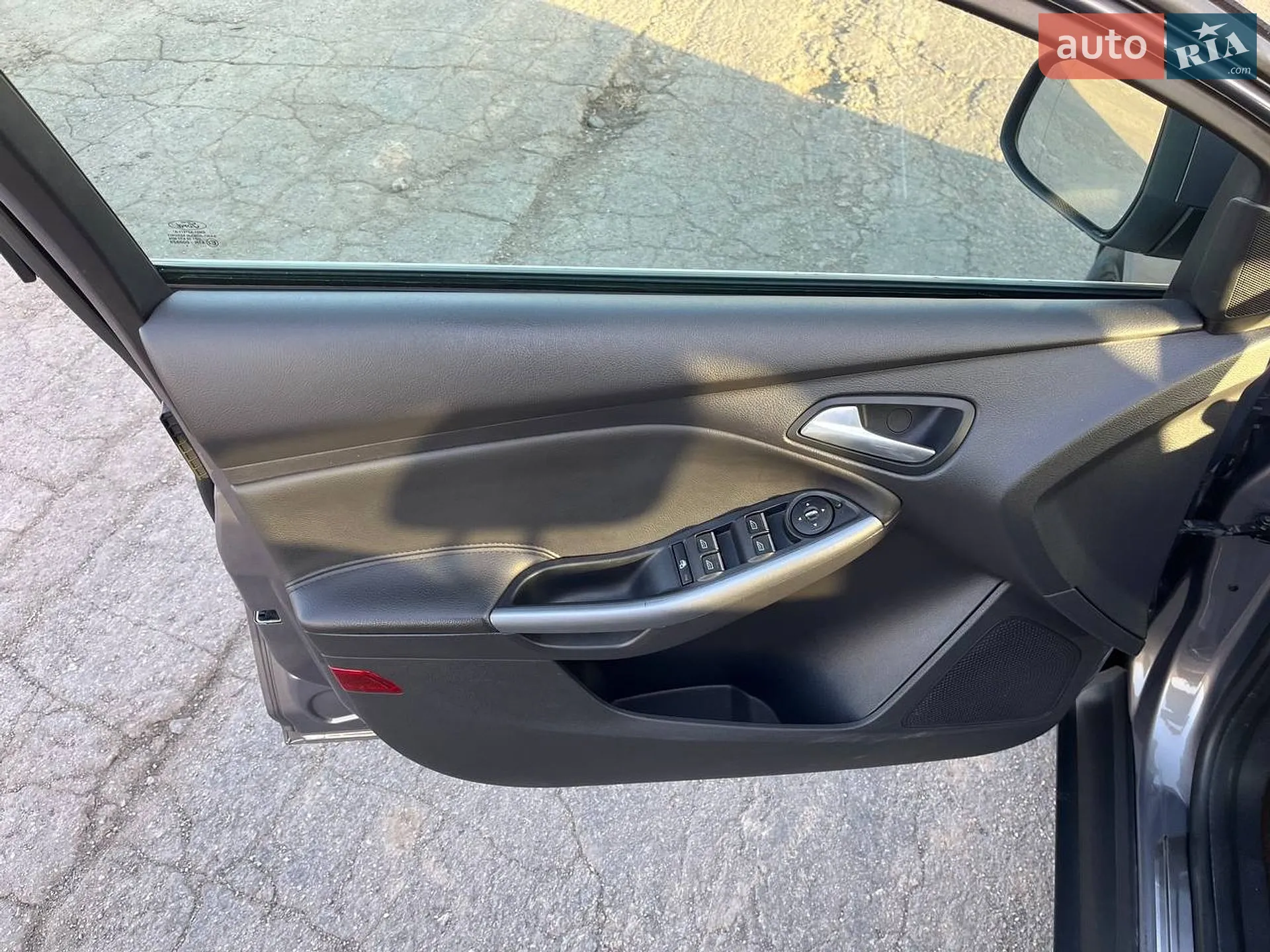 2011 Ford Focus - мініатюра 27