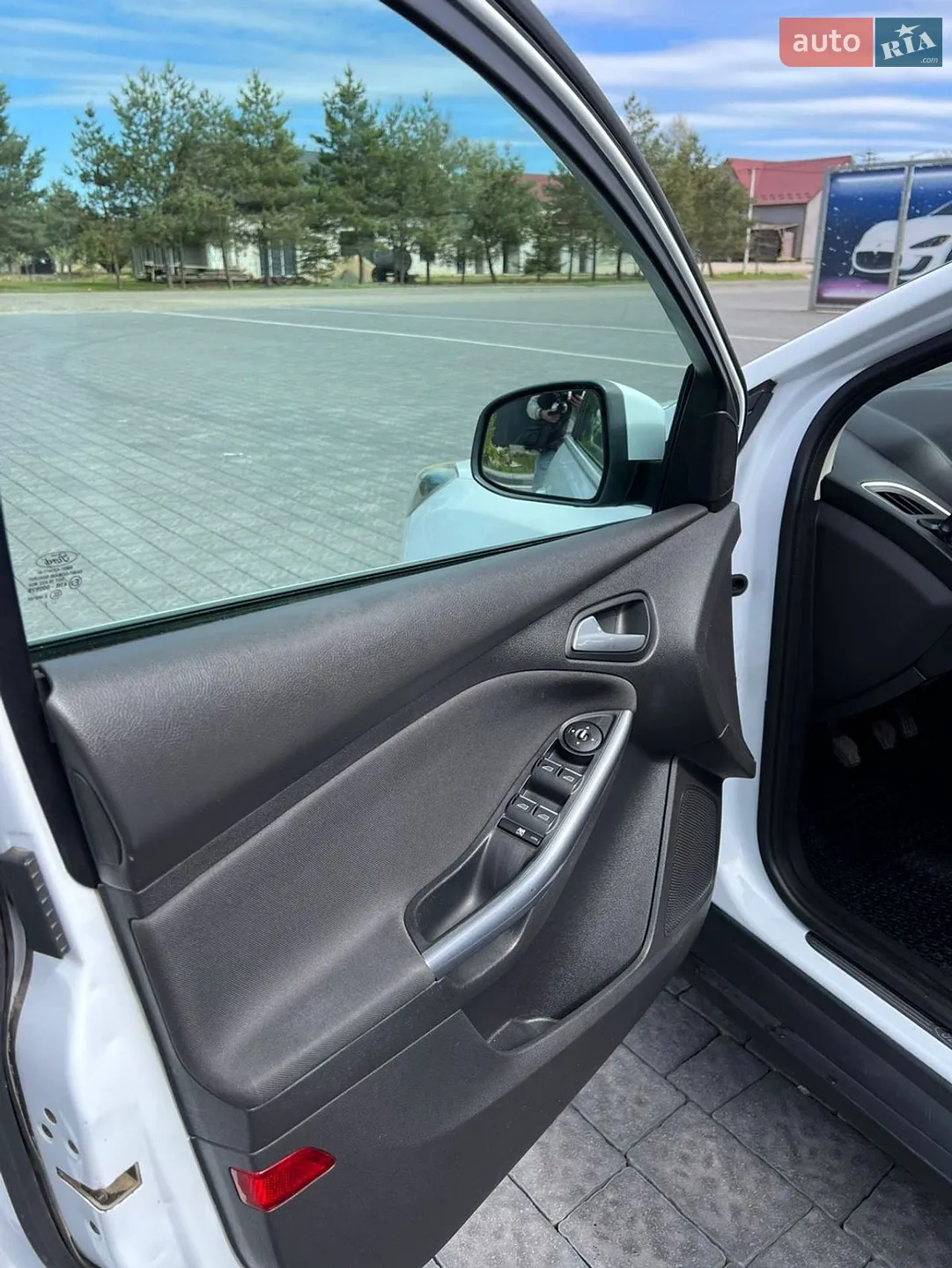 Ford Focus 2013 VIN WF0LXXGCBLDB73745 фото оголошення 28 з 41