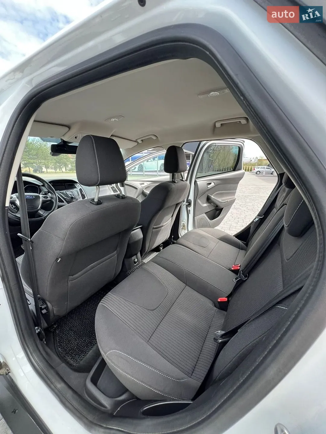 Ford Focus 2013 VIN WF0LXXGCBLDB73745 фото оголошення 31 з 41