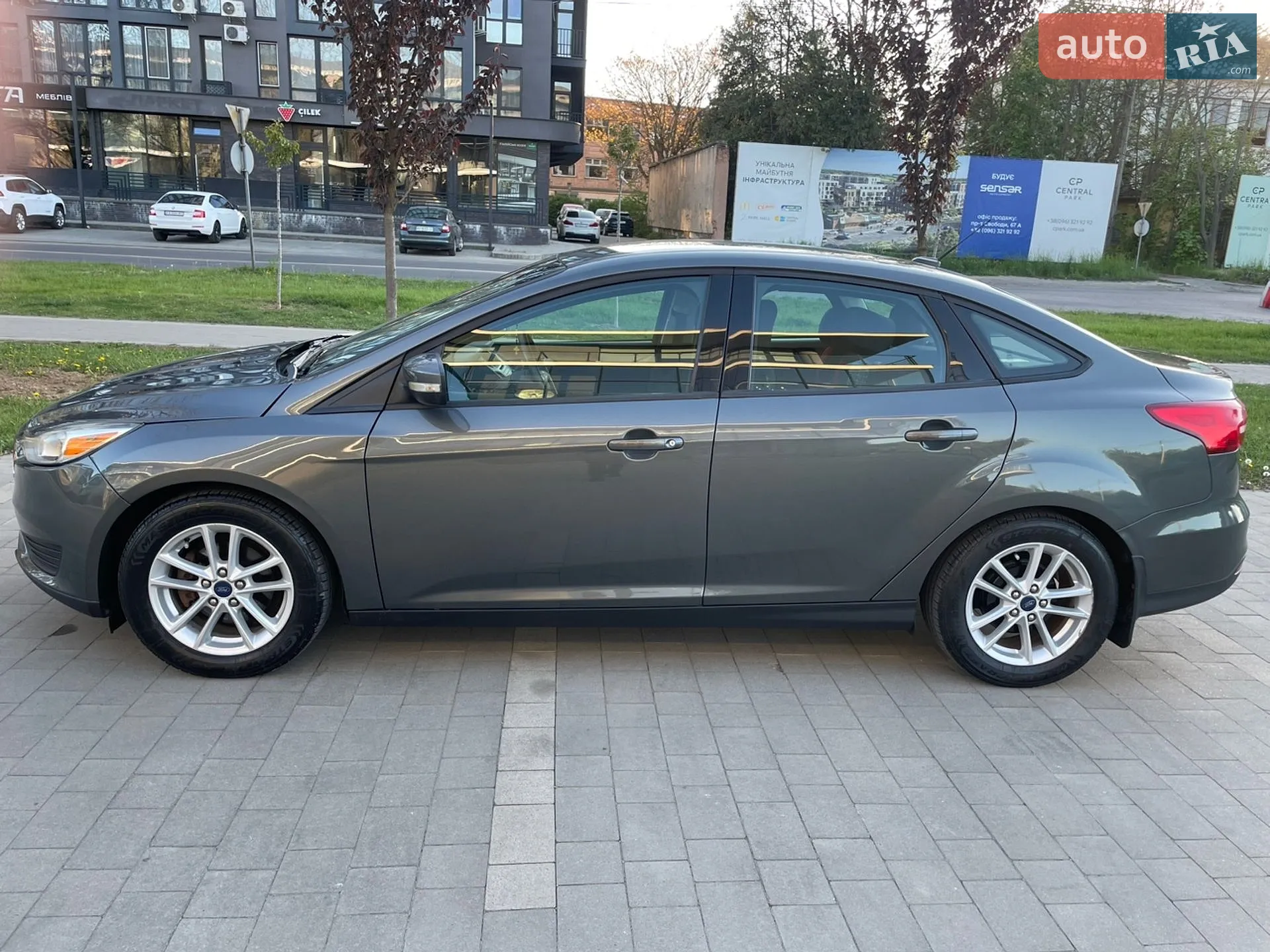 2017 Ford Focus - мініатюра 8