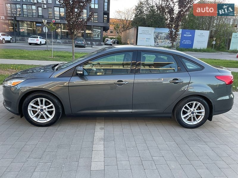 Седан Ford Focus 2017 в Ужгороде