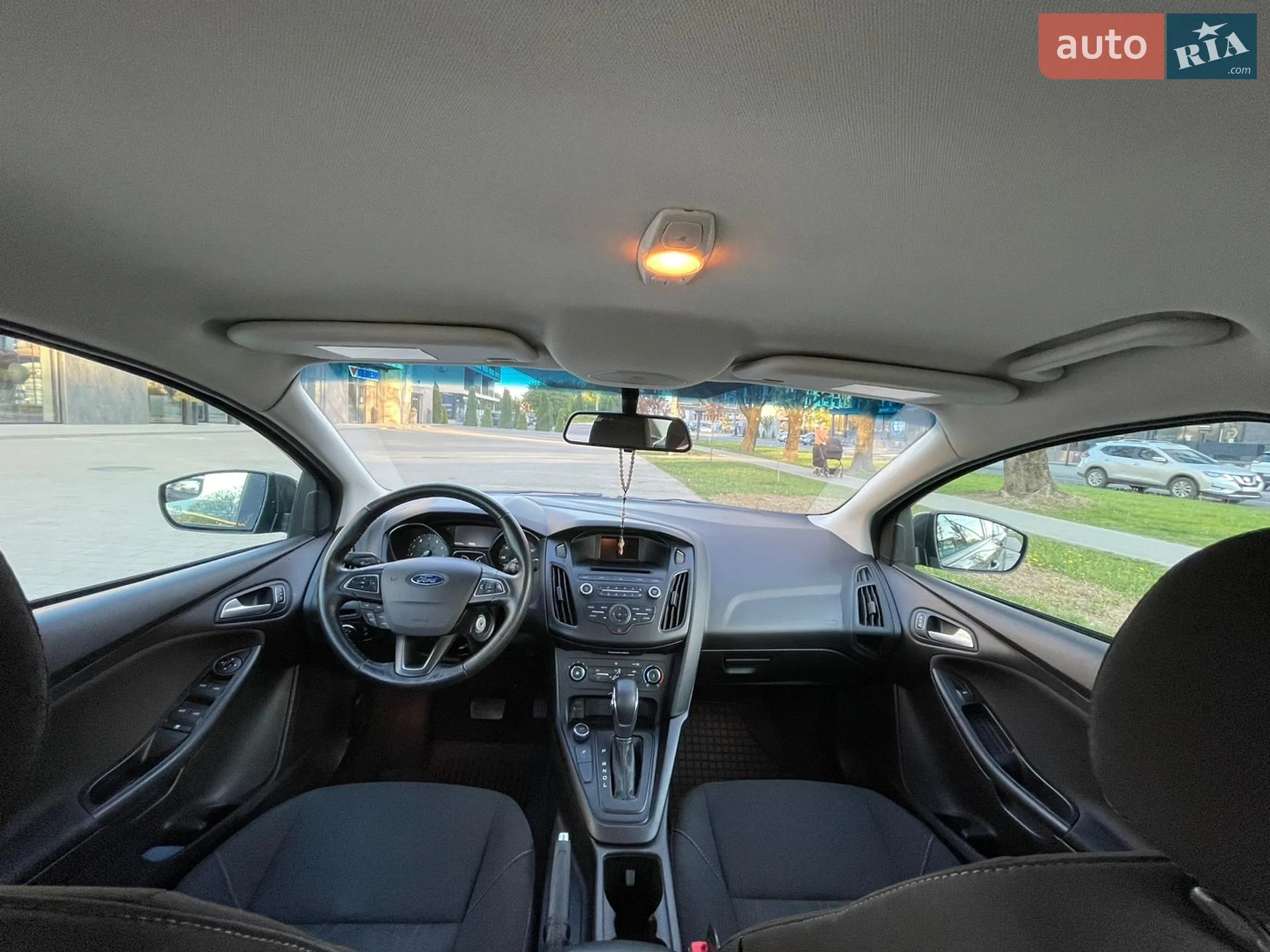 2017 Ford Focus - мініатюра 18
