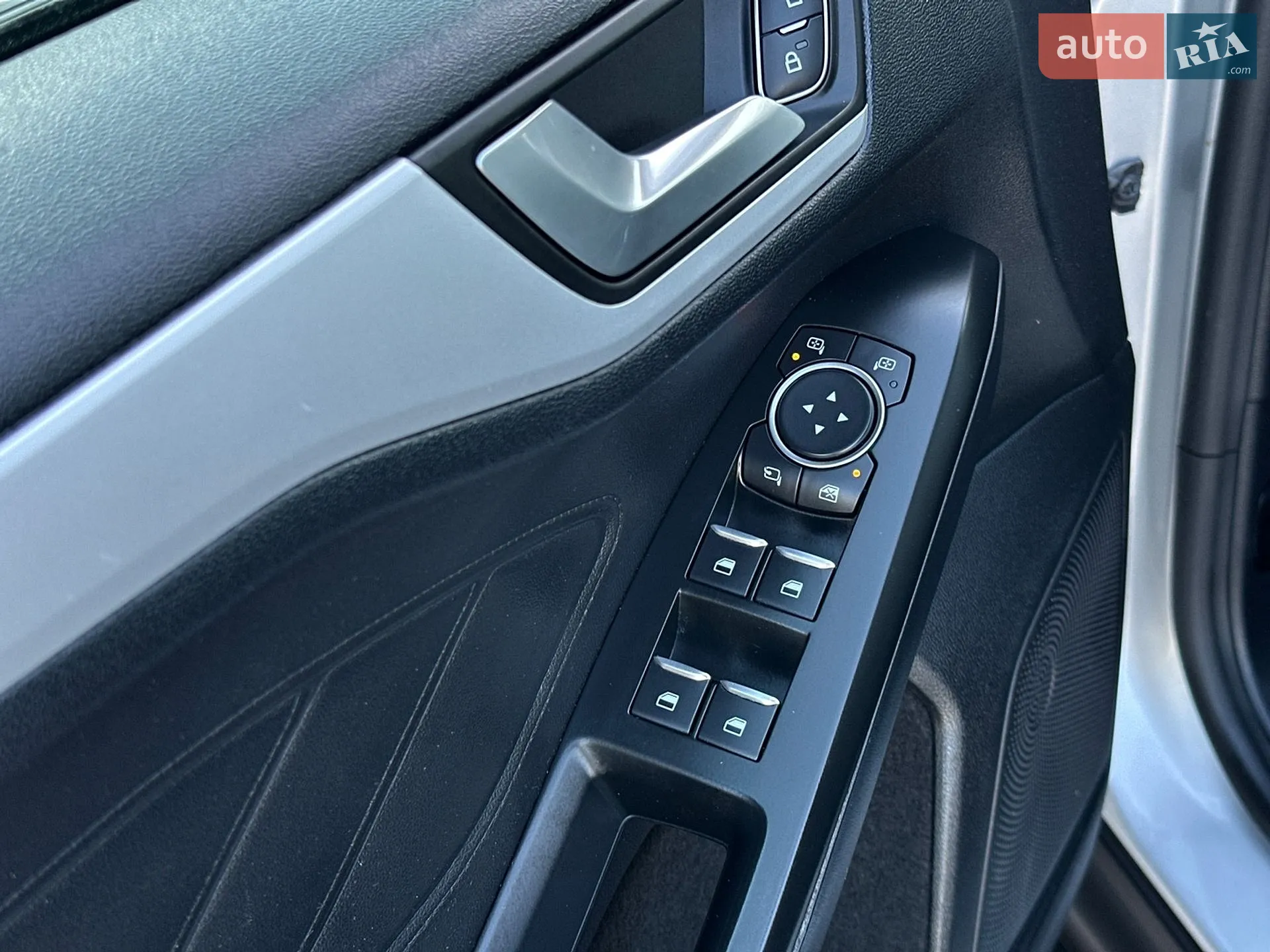 2019 Ford Focus - мініатюра 40
