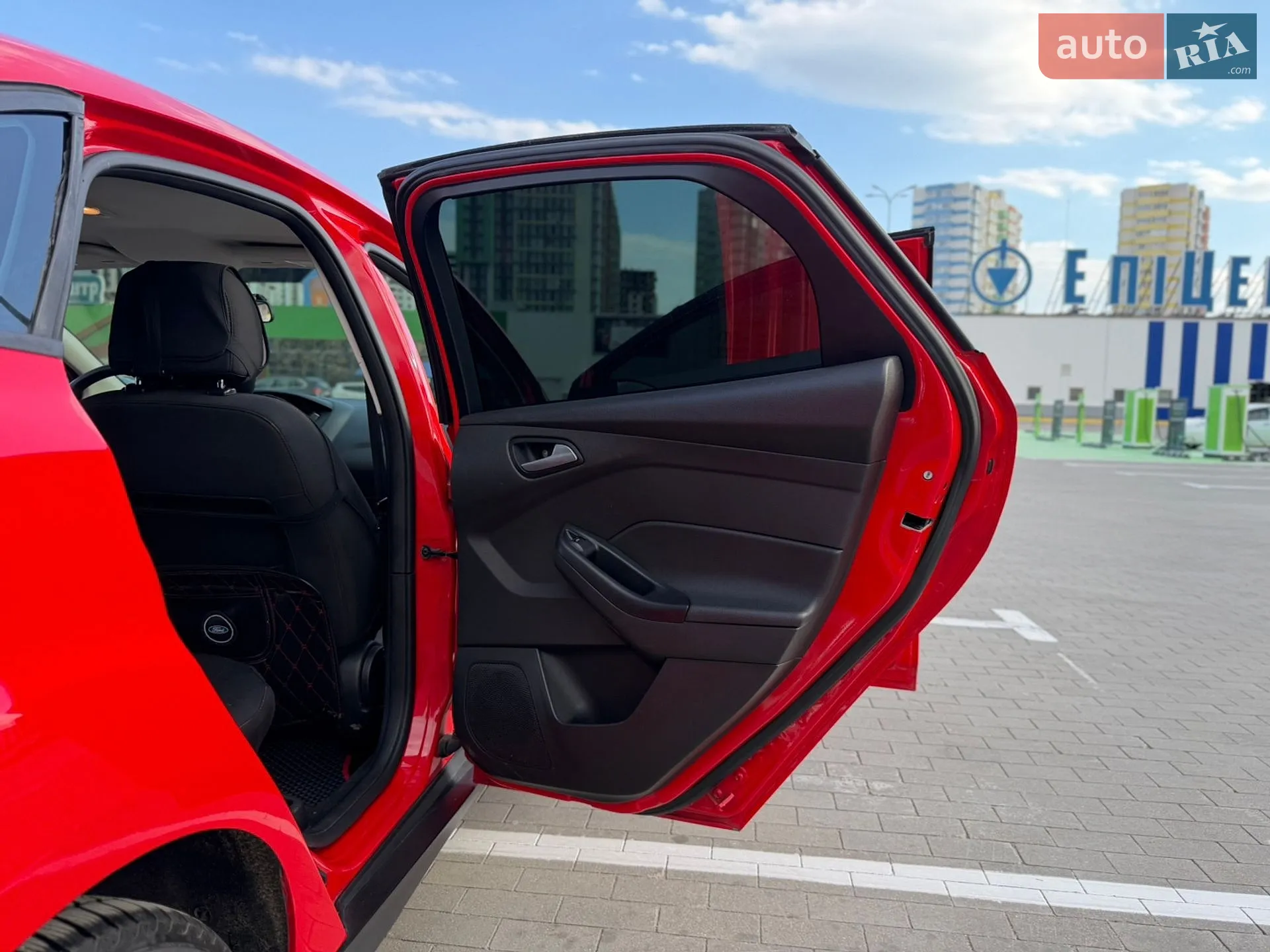 2015 Ford Focus - мініатюра 25