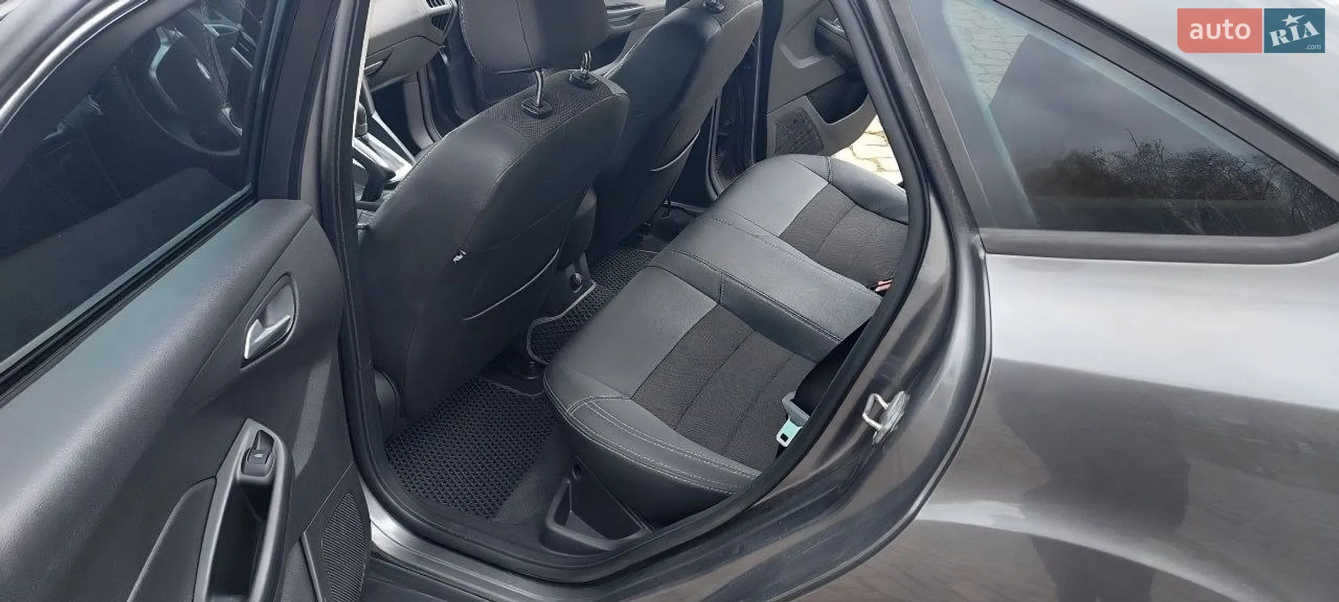 2013 Ford Focus - мініатюра 6