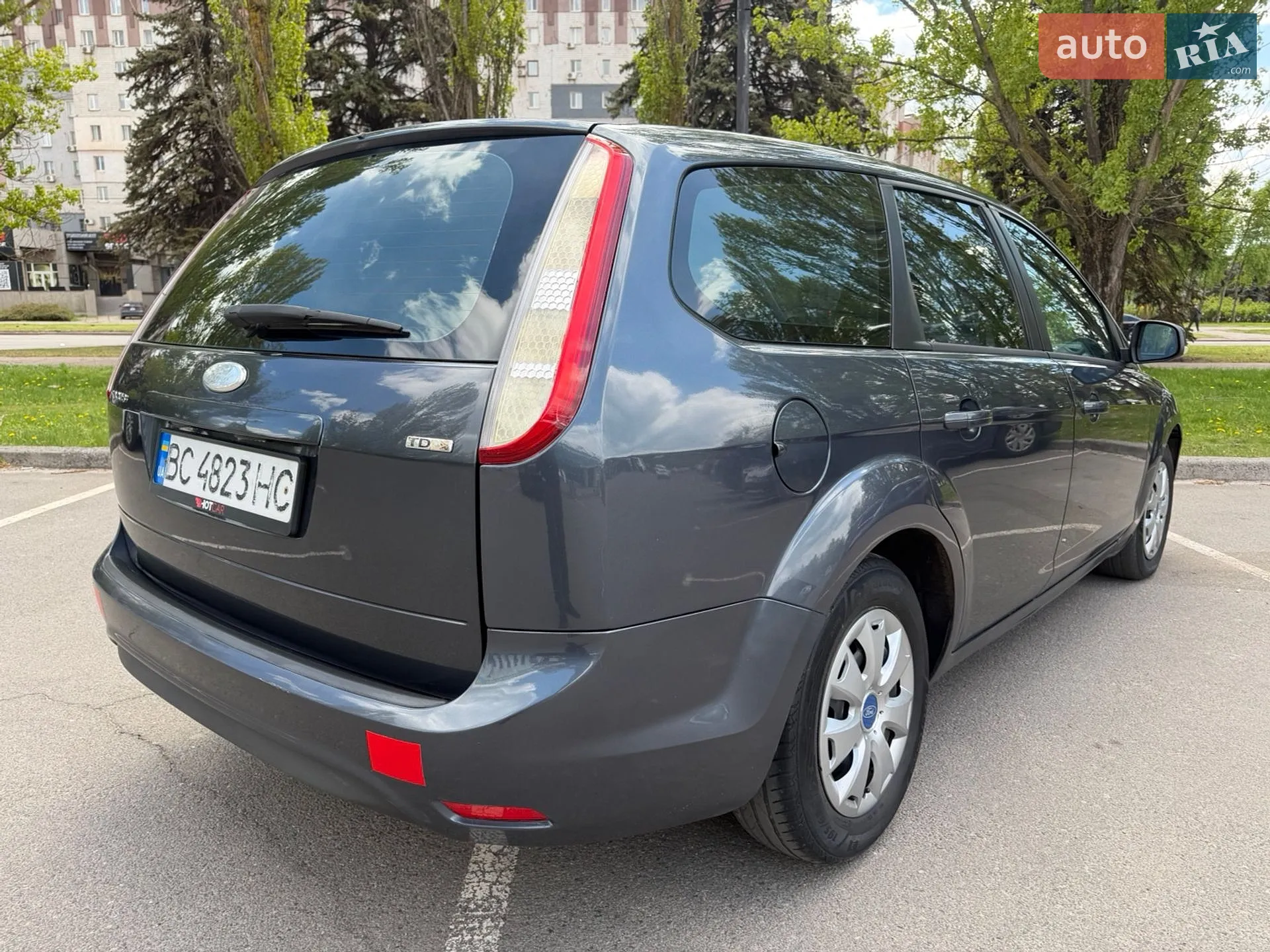 2010 Ford Focus - мініатюра 7