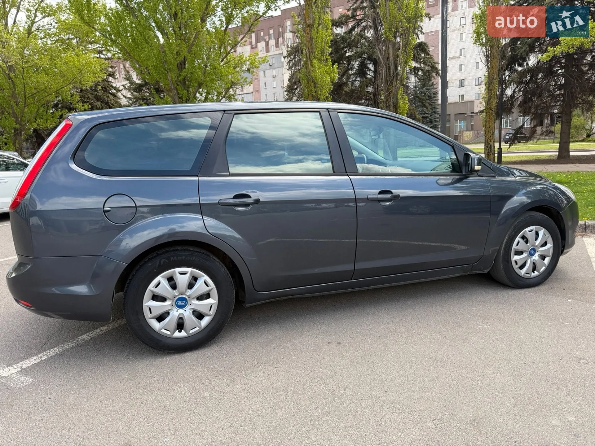 2010 Ford Focus - мініатюра 8