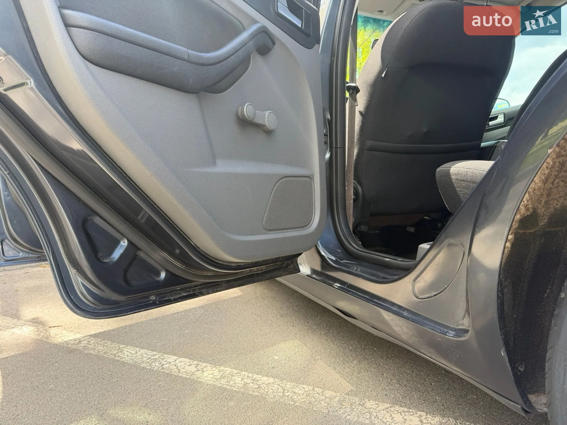 2010 Ford Focus - мініатюра 25