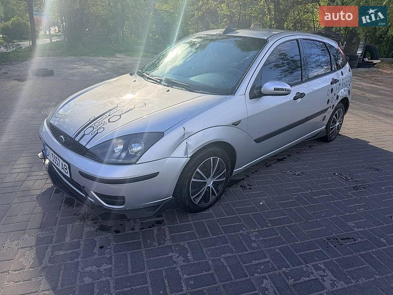 Хэтчбек Ford Focus 2003 в Киеве