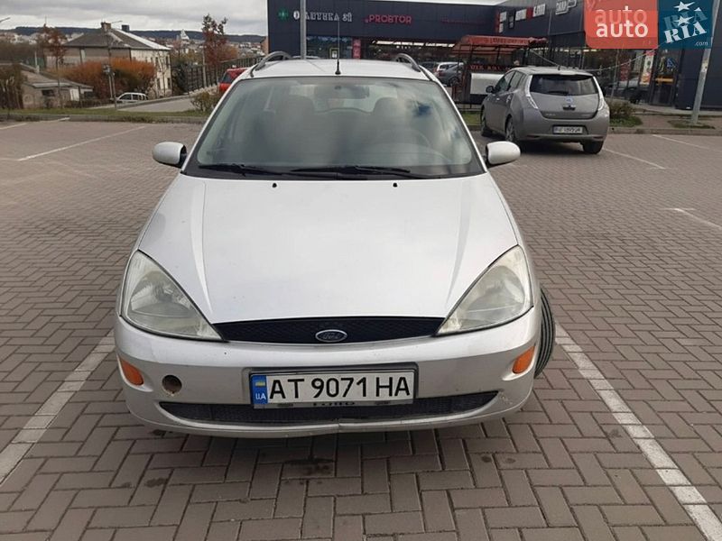 Ford Focus 2000