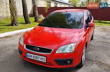 Хетчбек Ford Focus 2005 в Кореці