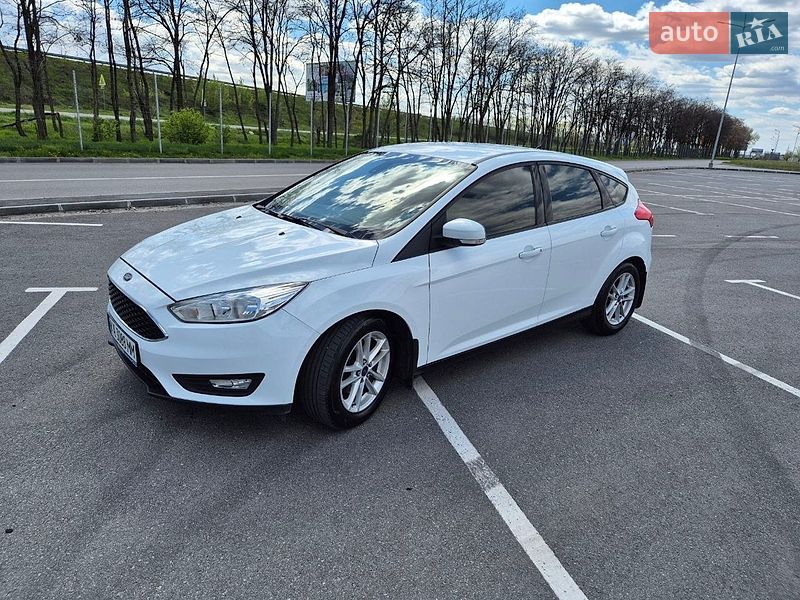 Хетчбек Ford Focus 2016 в Дніпрі