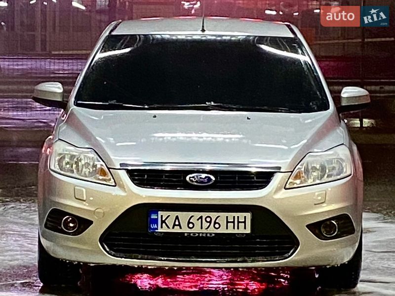 Хэтчбек Ford Focus 2011 в Киеве