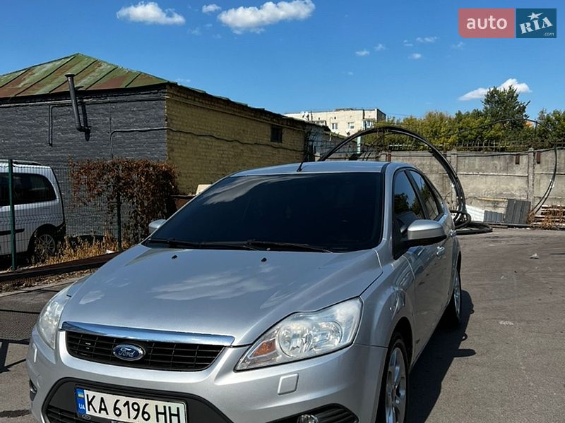 Хэтчбек Ford Focus 2011 в Киеве