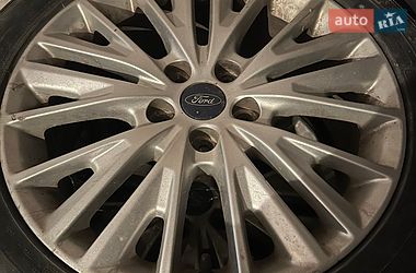 Хэтчбек Ford Focus 2016 в Виннице