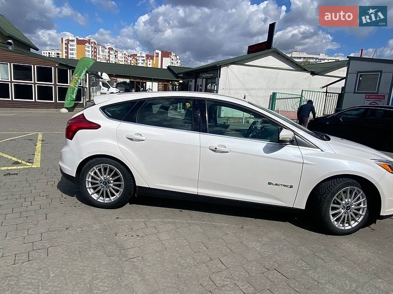 Хетчбек Ford Focus 2012 в Львові