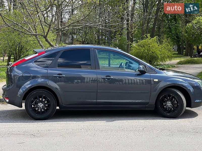 Хэтчбек Ford Focus 2007 в Львове