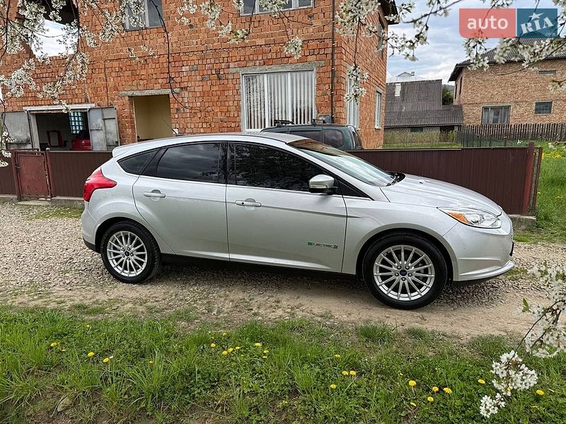 Хэтчбек Ford Focus 2014 в Косове