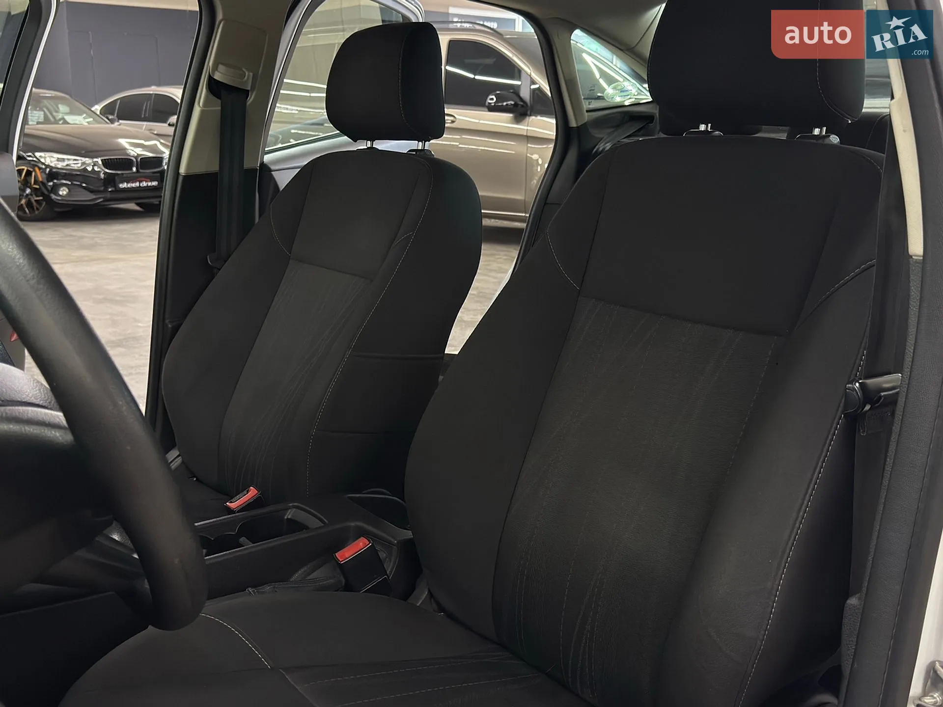 2017 Ford Focus - мініатюра 20
