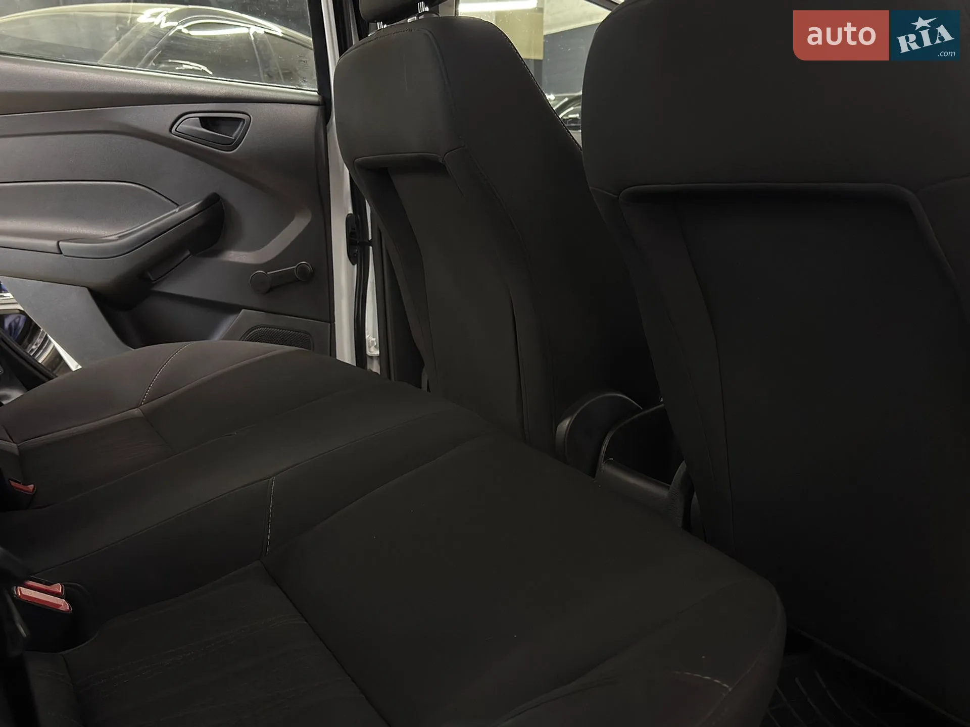 2017 Ford Focus - мініатюра 25