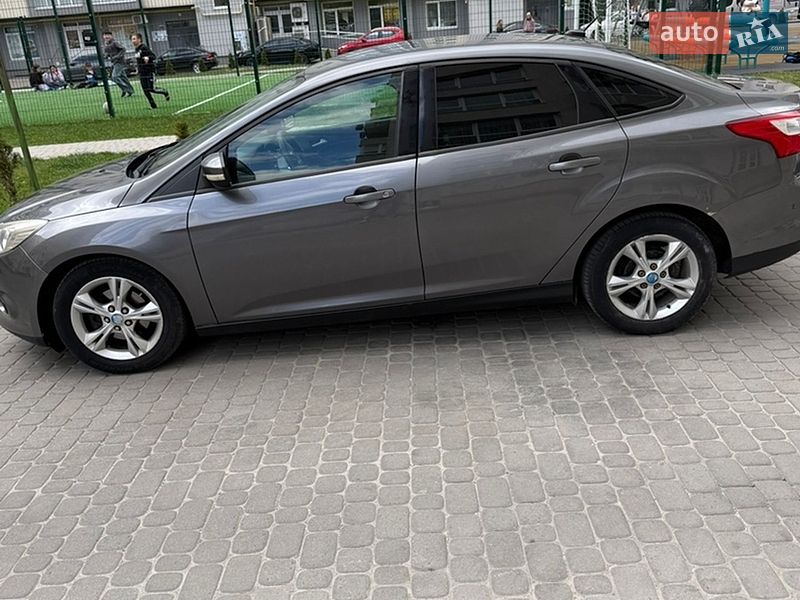 Седан Ford Focus 2012 в Львові