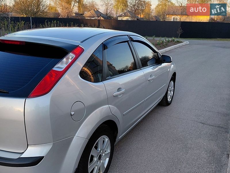 Хетчбек Ford Focus 2005 в Ніжині