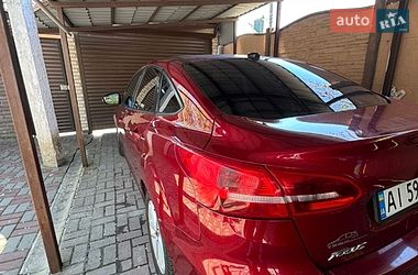 Седан Ford Focus 2015 в Киеве