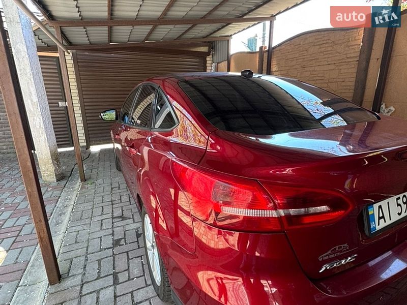 Седан Ford Focus 2015 в Киеве