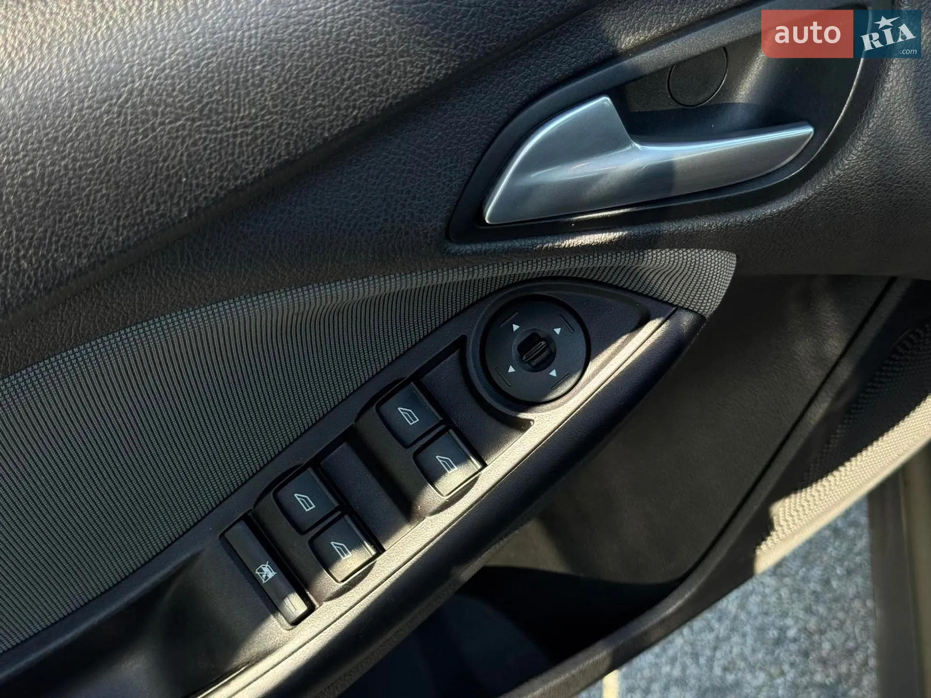 2013 Ford Focus - мініатюра 14