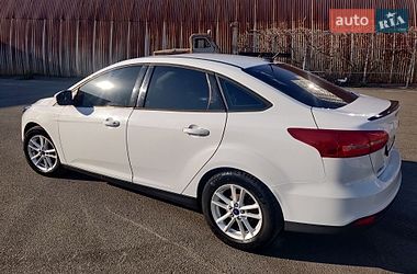 Седан Ford Focus 2015 в Киеве