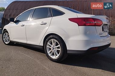 Седан Ford Focus 2015 в Киеве