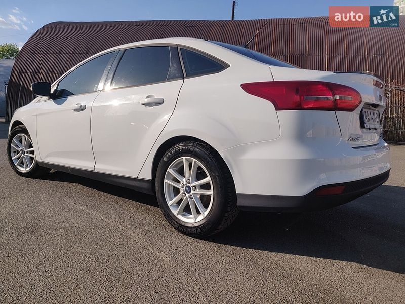 Седан Ford Focus 2015 в Киеве