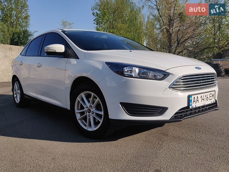 Седан Ford Focus 2015 в Киеве