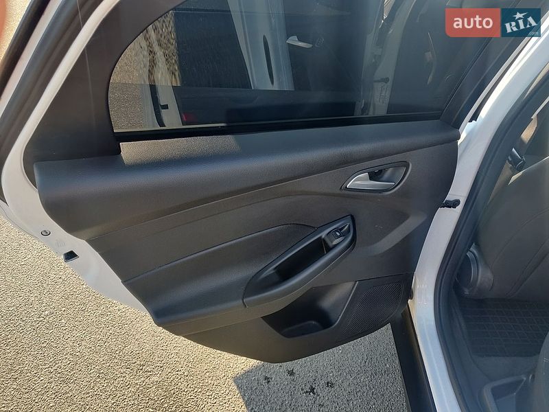 Седан Ford Focus 2015 в Киеве