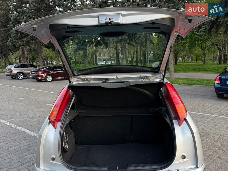 Хетчбек Ford Focus 2003 в Одесі