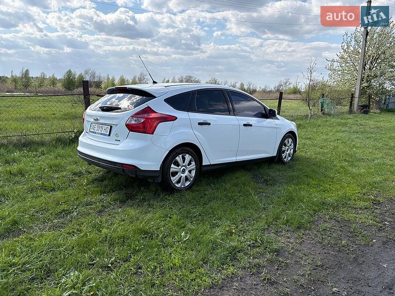 Хэтчбек Ford Focus 2014 в Першотравенске