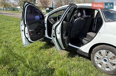 Хэтчбек Ford Focus 2014 в Першотравенске