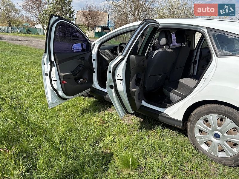 Хэтчбек Ford Focus 2014 в Першотравенске