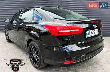 Седан Ford Focus 2016 в Кам'янському