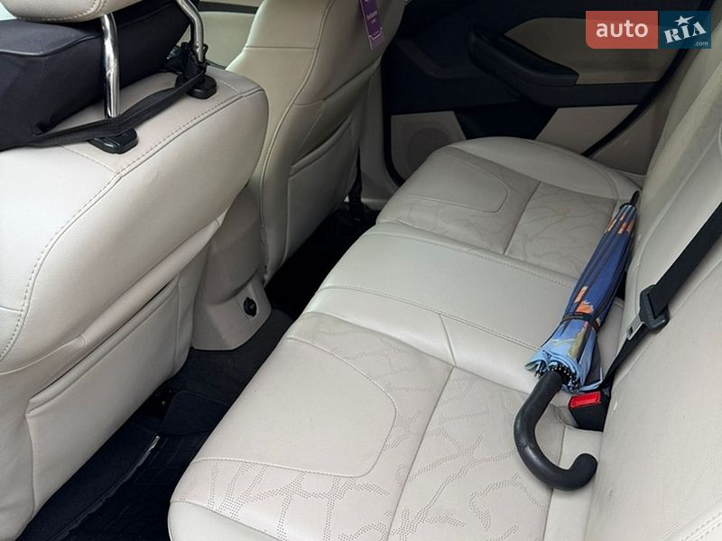 Хэтчбек Ford Focus 2012 в Золотоноше