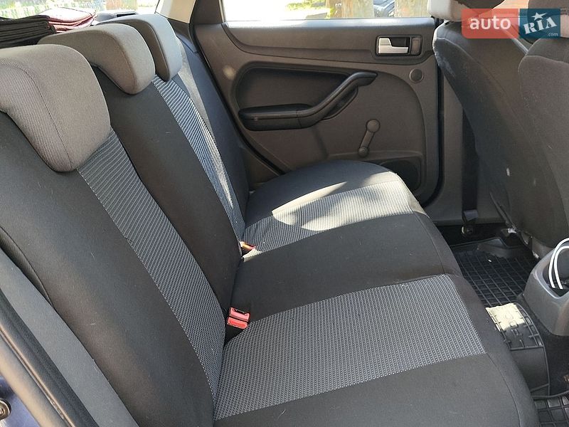 Універсал Ford Focus 2004 в Черкасах
