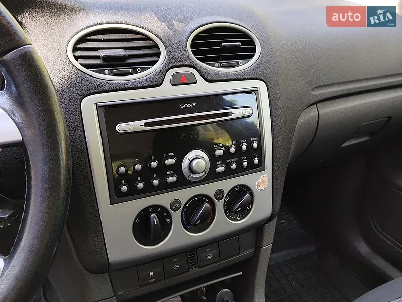 Ford Focus 2004 VIN WF0WXXGCDW4T77884 фото оголошення 25 з 62