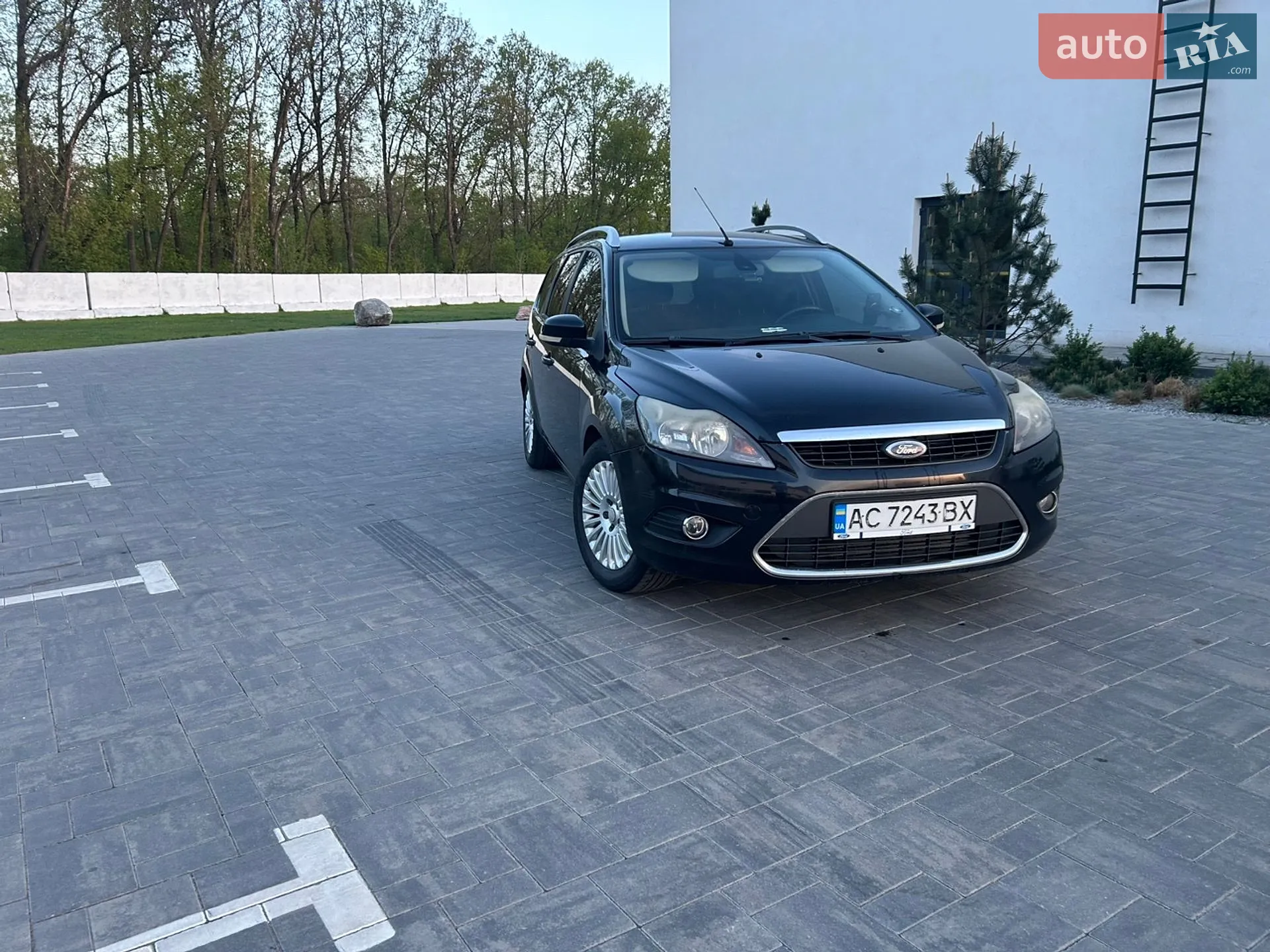 2010 Ford Focus - мініатюра 5