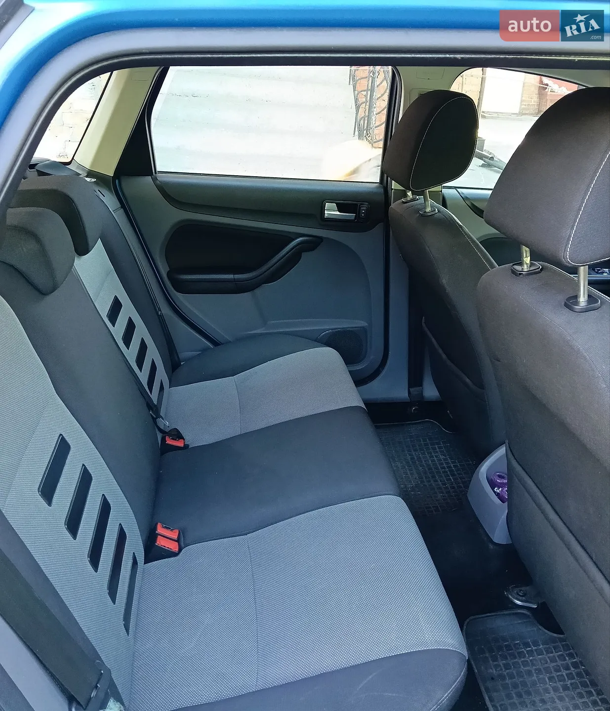 2010 Ford Focus - мініатюра 7