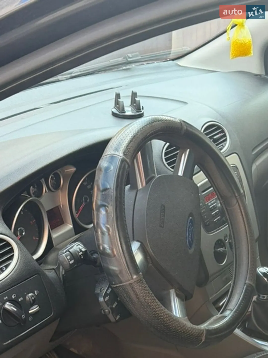 2010 Ford Focus - мініатюра 8