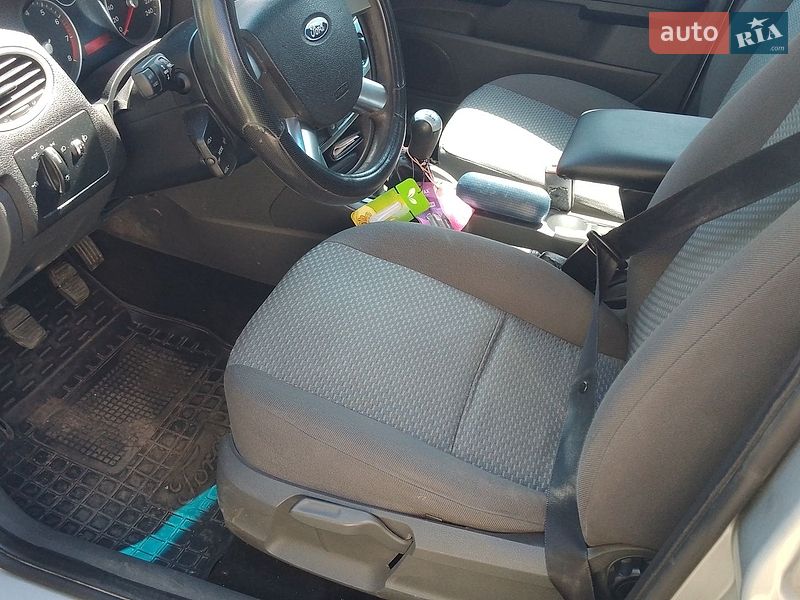 Хэтчбек Ford Focus 2007 в Белой Церкви