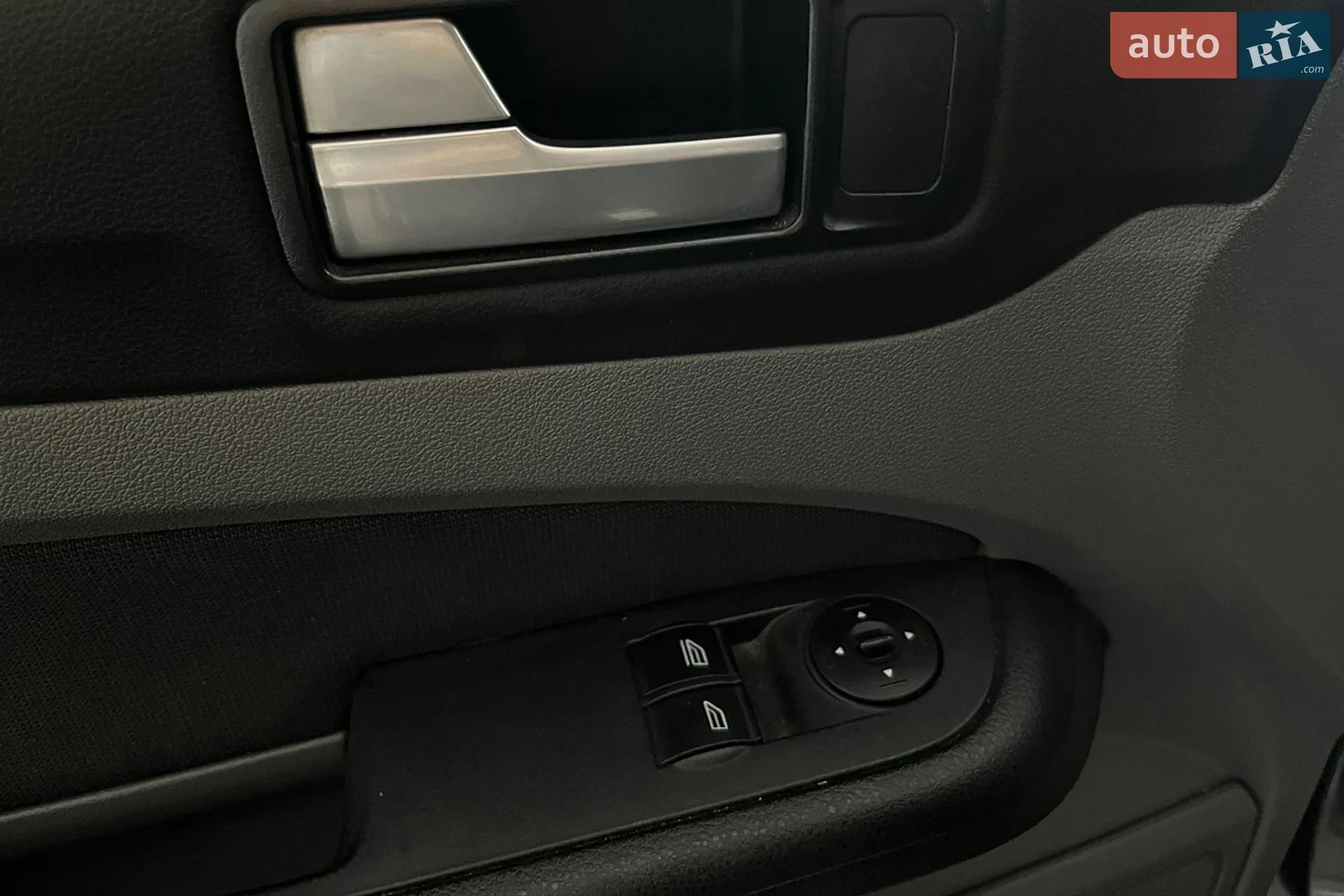2010 Ford Focus - мініатюра 19