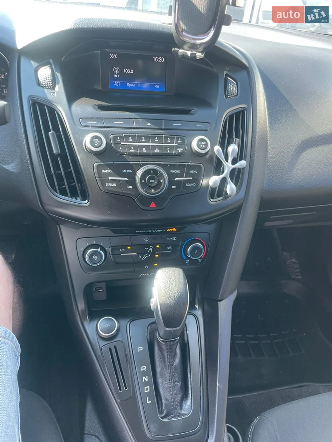 2017 Ford Focus - мініатюра 13