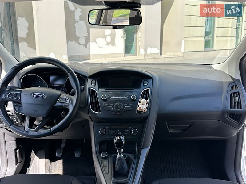 Хэтчбек Ford Focus 2017 в Киеве