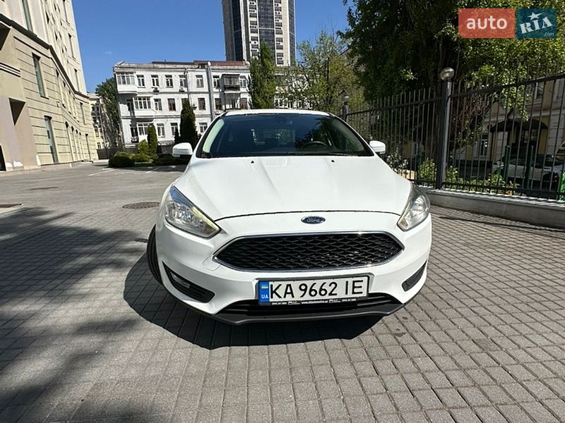 Хэтчбек Ford Focus 2017 в Киеве